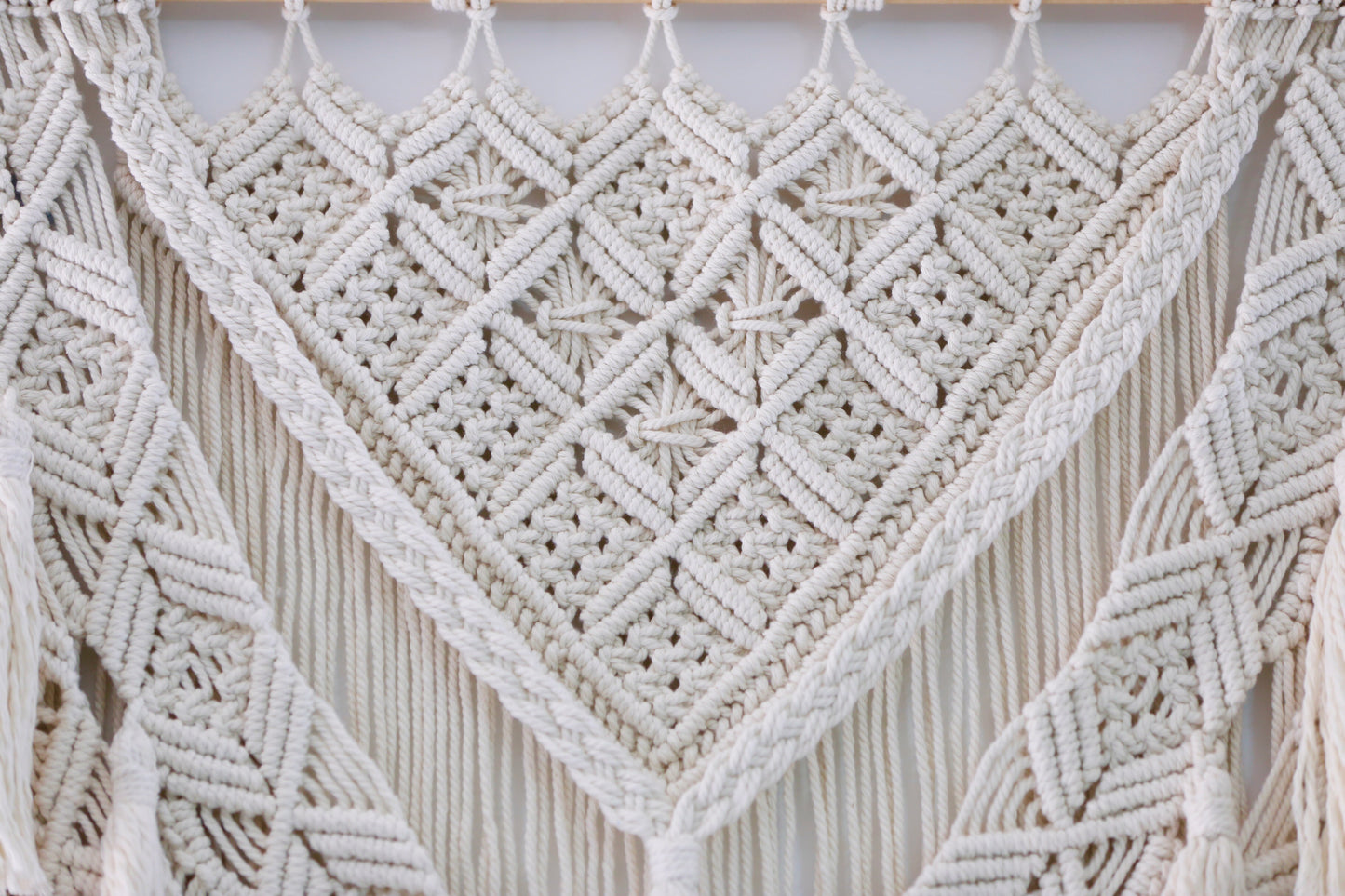 EXQUISITE ELEGANCE - Large Modern Macrame Wall Hanging